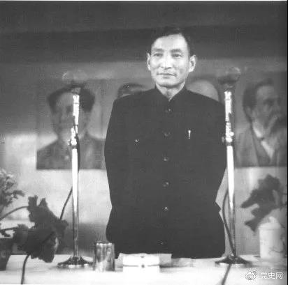 圖為建國初期的陳云。